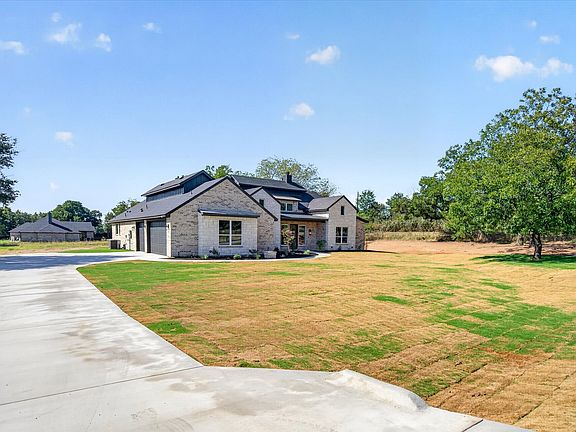3rd image of 1000 Vh Ranch Rd