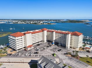 100 Olde Towne Yacht Club Dr UNIT 205, Beaufort, NC 28516