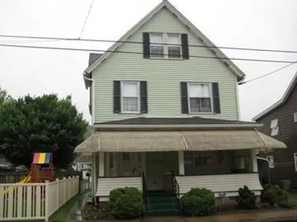 542 3rd Ave, Tarentum, PA 15084