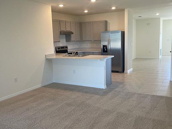 3rd image of 2048 Twin Flower Ln