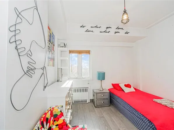 4766 Bedford Avenue image 19 of 29