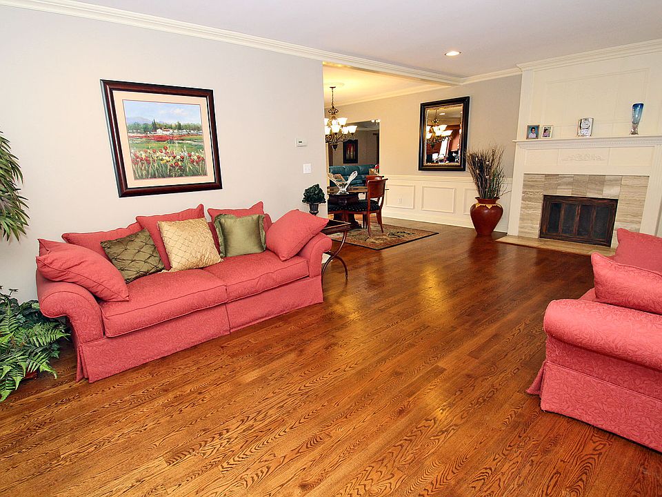 1st image of 79 Rose Ave