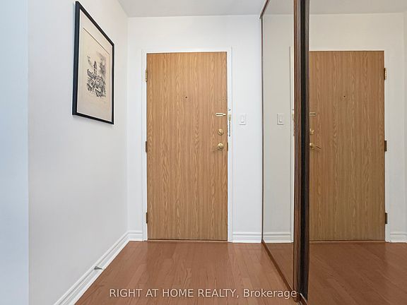 4th image of 1360 Rathburn Rd E #1507