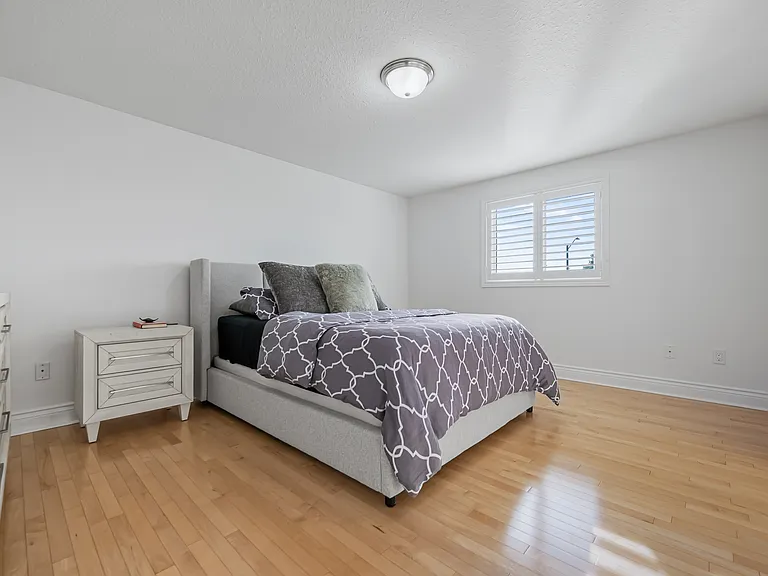 173 Hawkins Dr — Photo 10