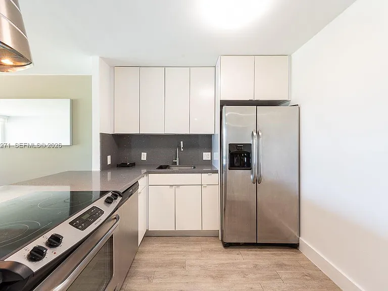 100 Bayview Dr #210 — Photo 11