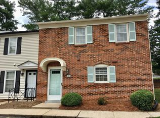 166 Charlestowne Cir, Winston Salem, NC 27103