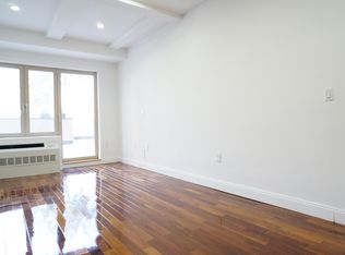 3030 Middletown Rd APT 2H, Bronx, NY 10461