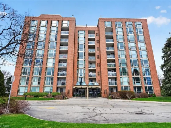 1225 N Shore Blvd E #710, Burlington, ON L7S 1Z6