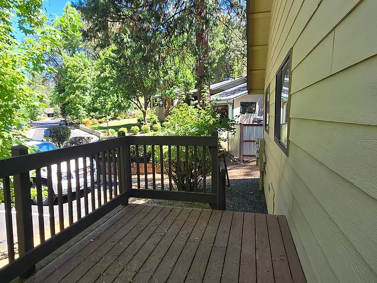 346 Gracie Rd — Photo 12
