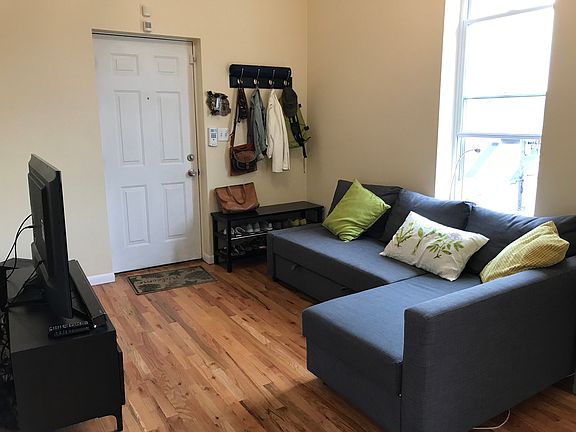 3rd image of 1307 N Bosworth Ave APT 3R