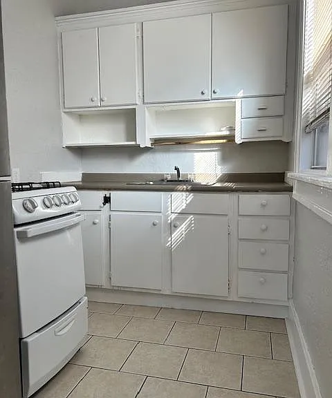 1140 NW 34th St #4 — Photo 10