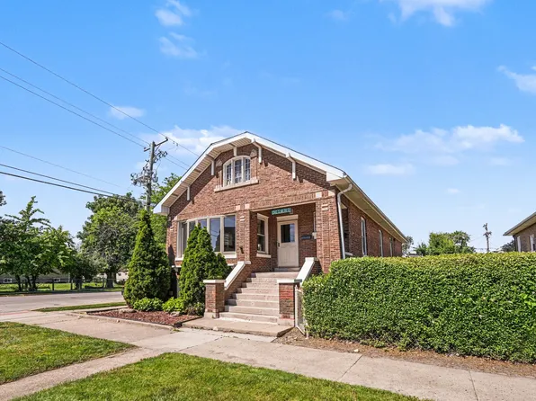 1542 S 60th Ct, Cicero, IL 60804