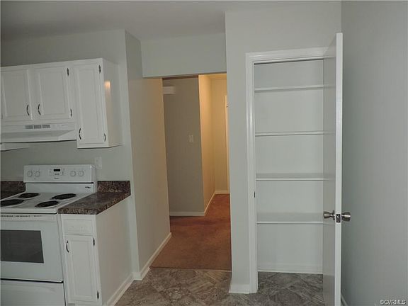 4th image of 4600 Mason Run Ct