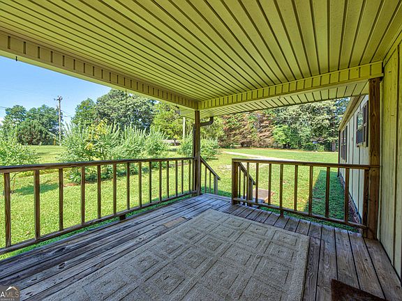 3rd image of 465 Defoor Rd