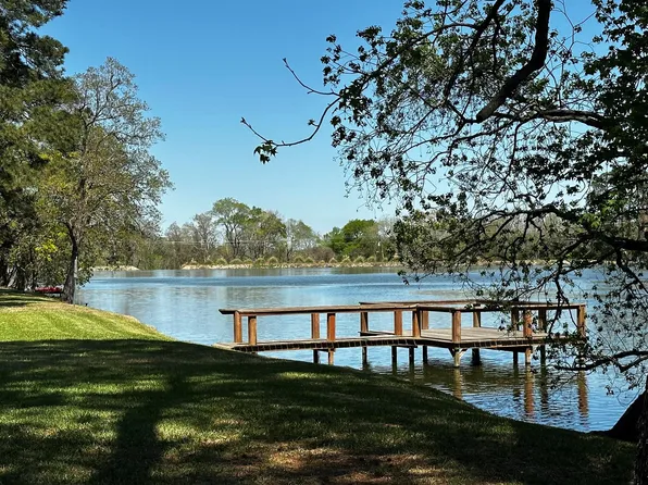 1453 Chapparal Rd, Montgomery, TX 77316