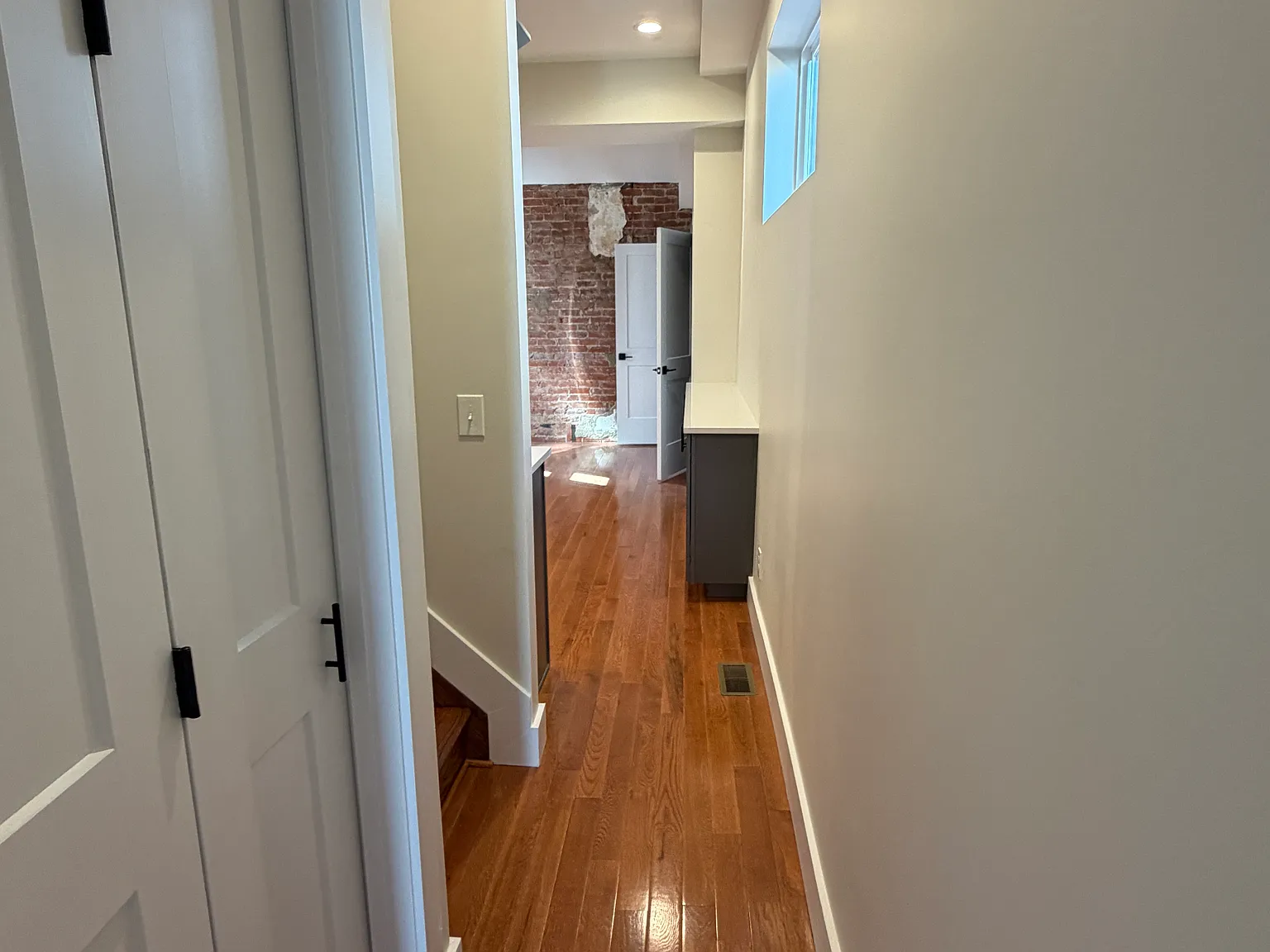 3 bed, 2.5 bath, 1450 sqft, $3,500 — Photo 4