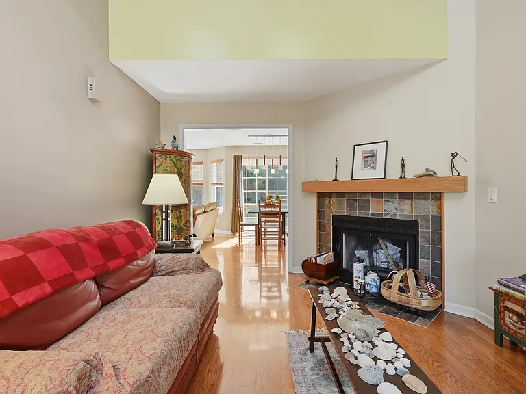 206 Covington Dr — Photo 7