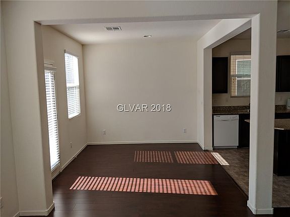 4th image of 7425 Morisset Ave