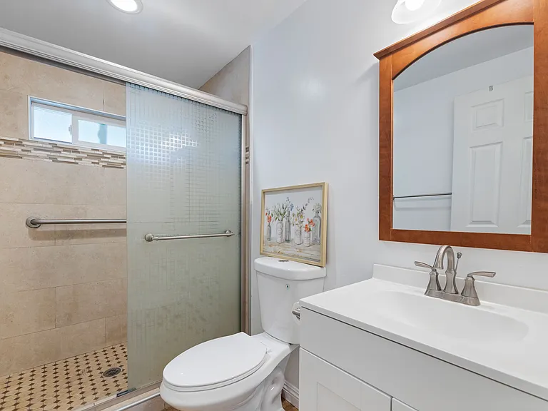 8824 Arcadia Ave — Photo 11