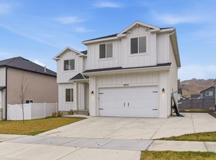 4634 E Silver Moon Dr #B, Eagle Mountain, UT 84005