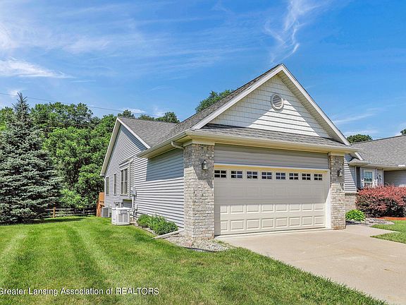 4th image of 279 Vansickle Dr #17