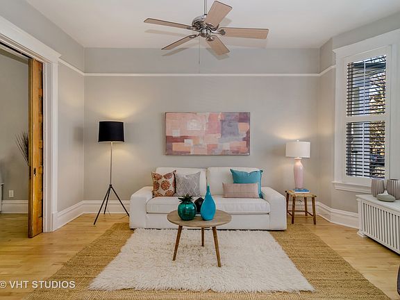 4th image of 2129 W Bradley Pl