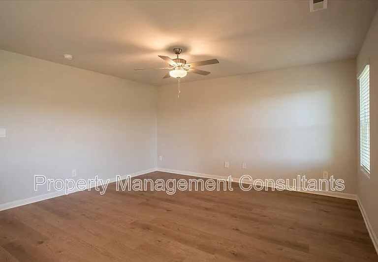 4151 Hudson Ct — Photo 8