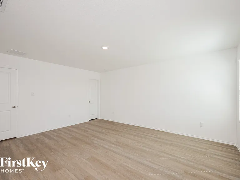 6532 Scarecrow Way — Photo 8