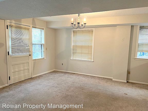 3rd image of 5037 1/2 Grand Ave