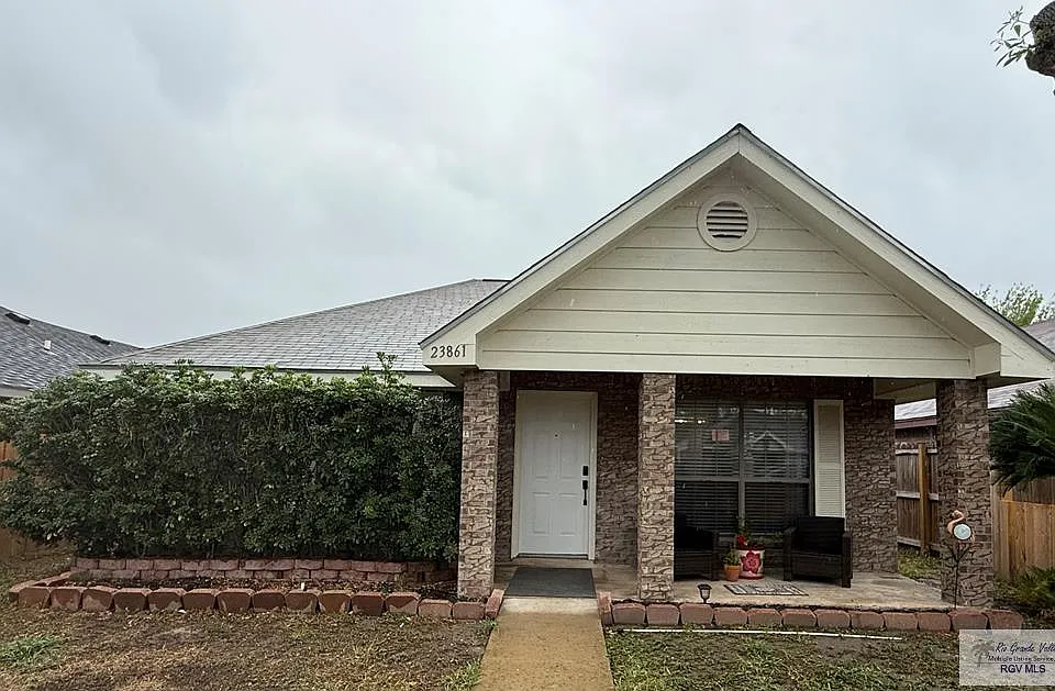 23861 Ellie Ln