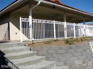 29284 Old Wrangler Rd, Canyon Lake, CA 92587