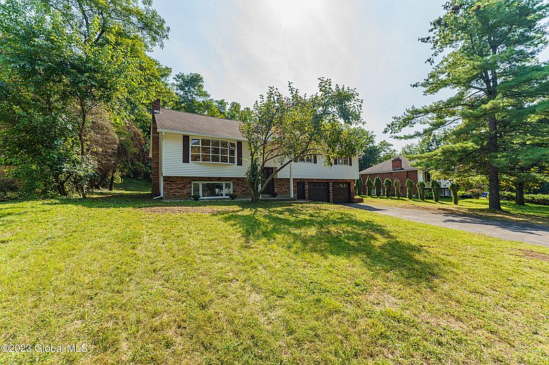 2nd image of 29 Northgate Drive