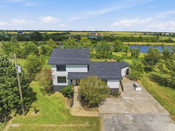 2nd image of 9586 Miracle Ln