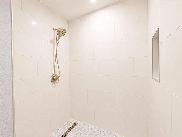 1224 Kennie Dr — Photo 4