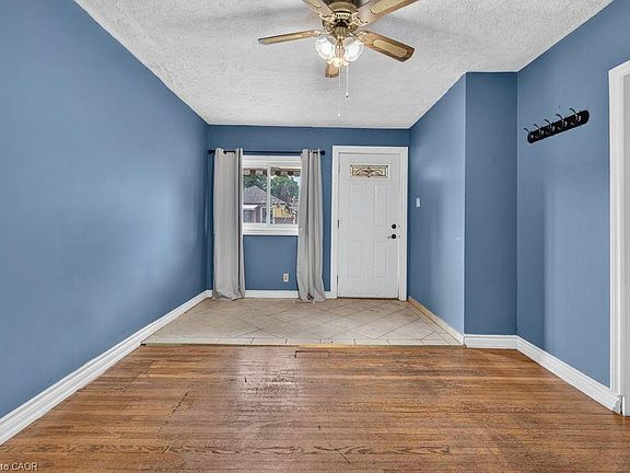 5th image of 23 Harrison Ave