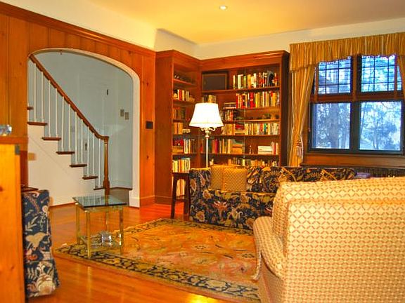 5th image of 2 Brook Ln