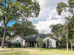 1004 N Gray St, Caldwell, TX 77836
