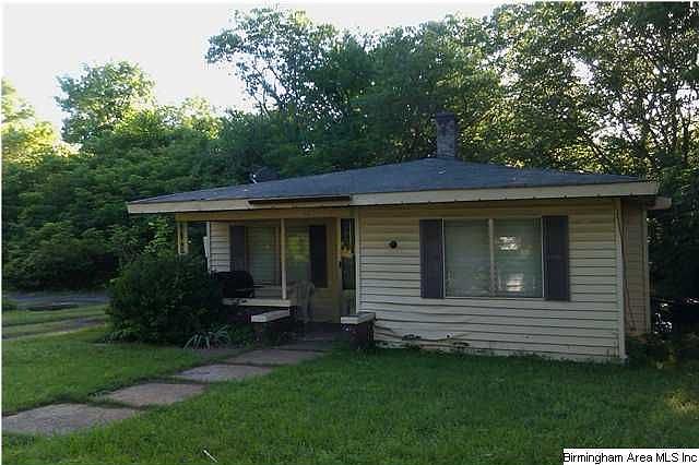 2nd image of 1916 Crescent Ave