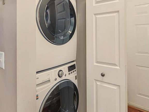 5th image of 2330 14th St N APT 307
