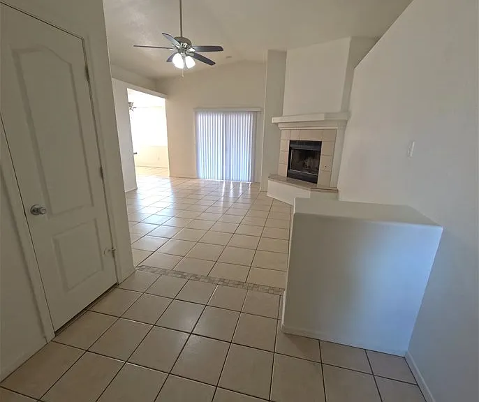 1675 E Segovia Way — Photo 4