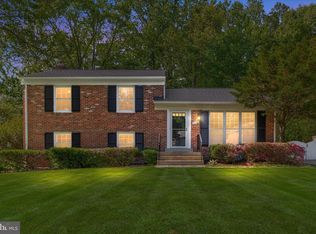 2406 Claremont Dr, Falls Church, VA 22043
