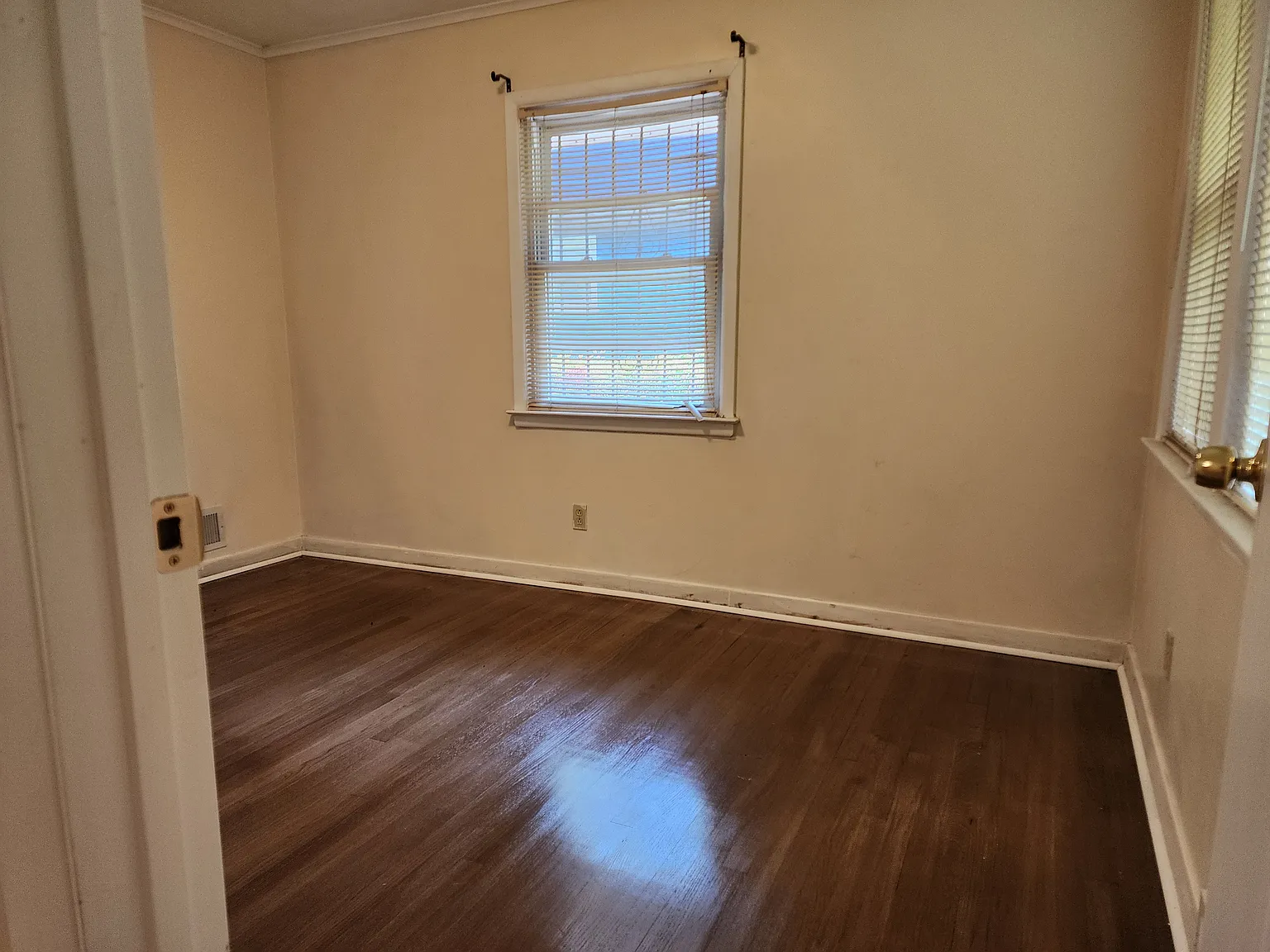 3 bed, 1149 sqft, $2,500 — Photo 2