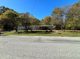 221 Old Golconda Rd, Golconda, IL 62938