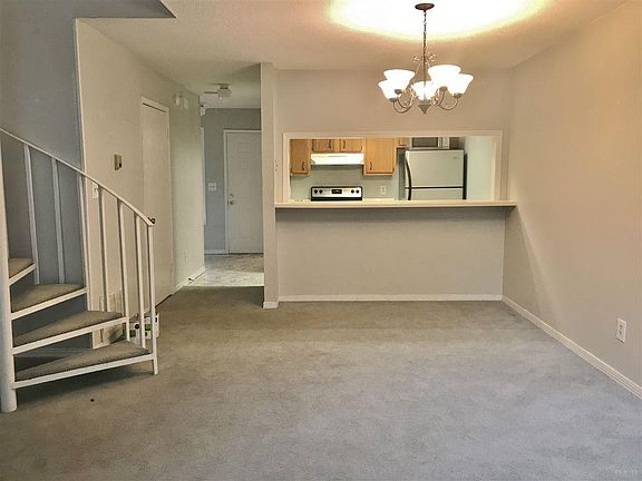 4th image of 927 Brookside Pl #927
