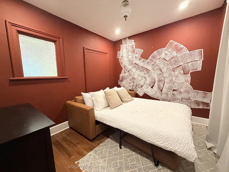 1294 Queen St W #A — Photo 9