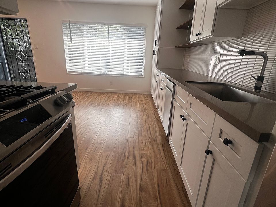 Kitchen / Dining