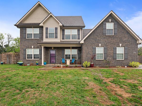 305 Oleander Ln