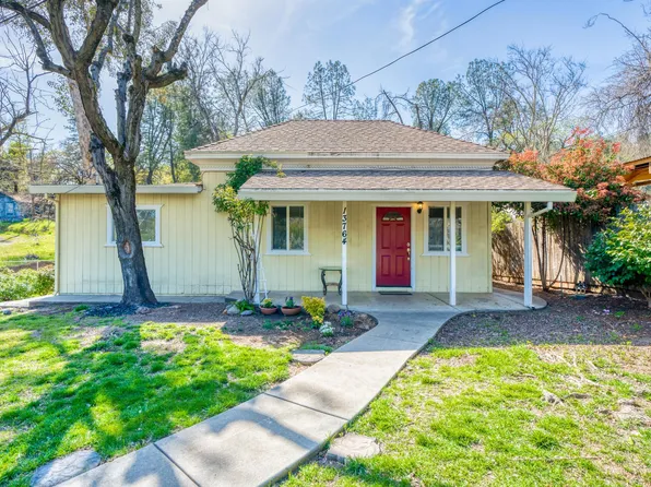 13764 Buckeye St, Shasta Lake, CA 96019