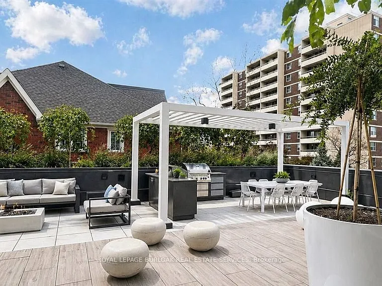 370 Martha St #311 — Photo 3