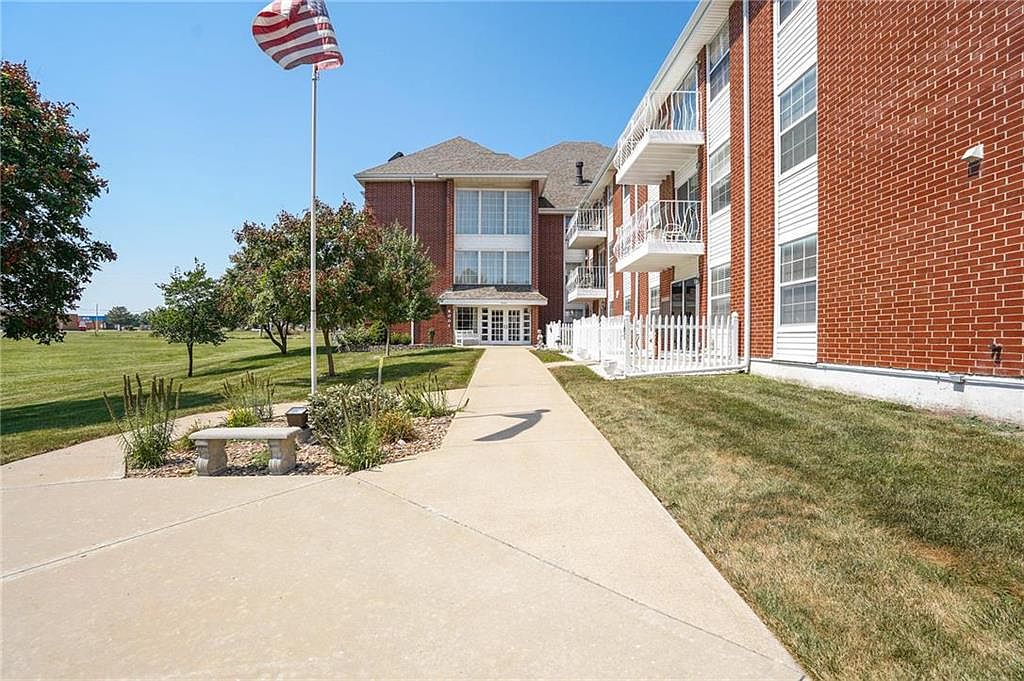 8001 Westridge Rd APT 209, Raytown, MO 64138 Zillow